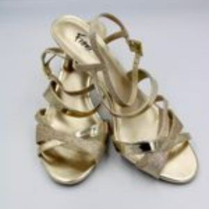Fionis Gold Heels